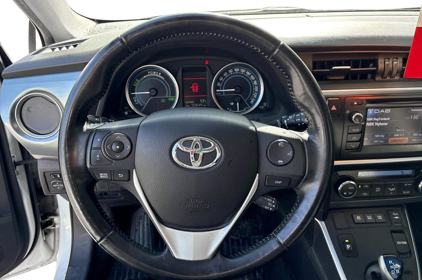 Bilde 4 av Toyota Auris Hybrid Tilhengerfeste I Kompl. service
