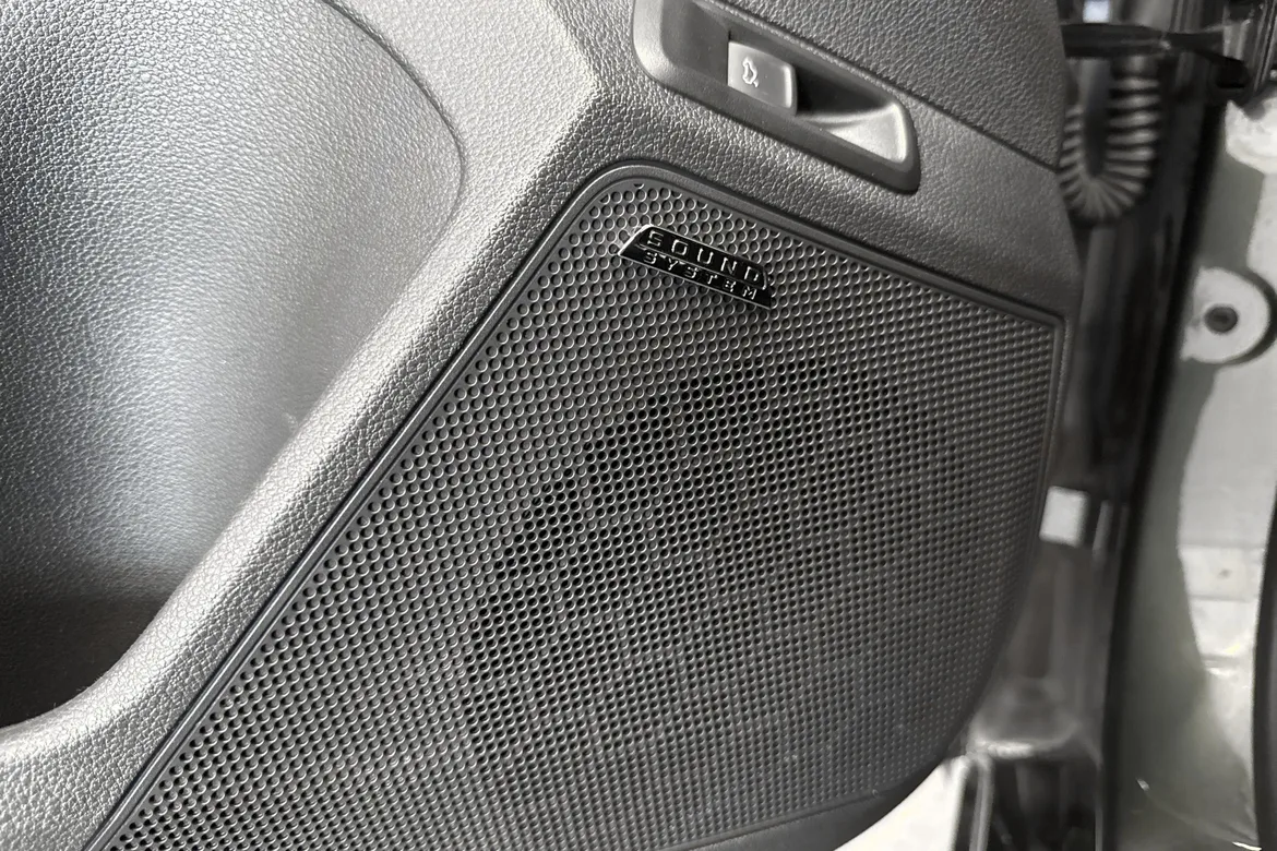 picture of a car