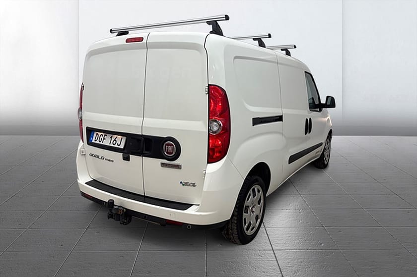Bild 4 av Fiat Doblò Van Maxi 0.9t 1.4 T-JET CNG 3sits Drag Inredd Kamera Takräcke