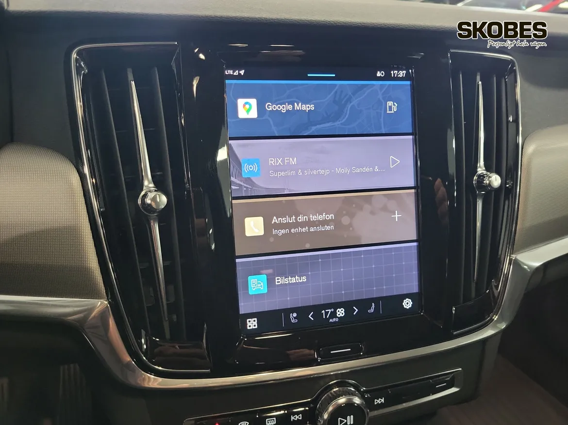 Volvo V90 Cross Country
