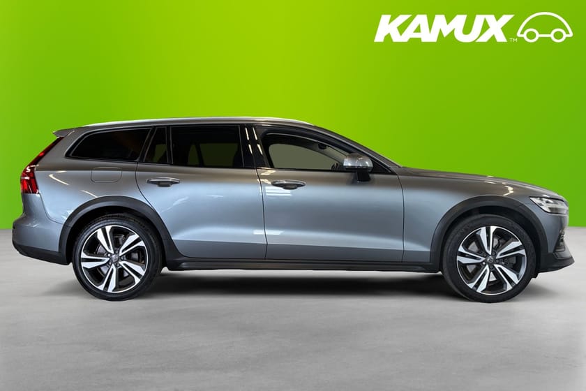 Bild 2 av Volvo V60 Cross Country T5 AWD Skinn H/K Kamera Keyless Drag