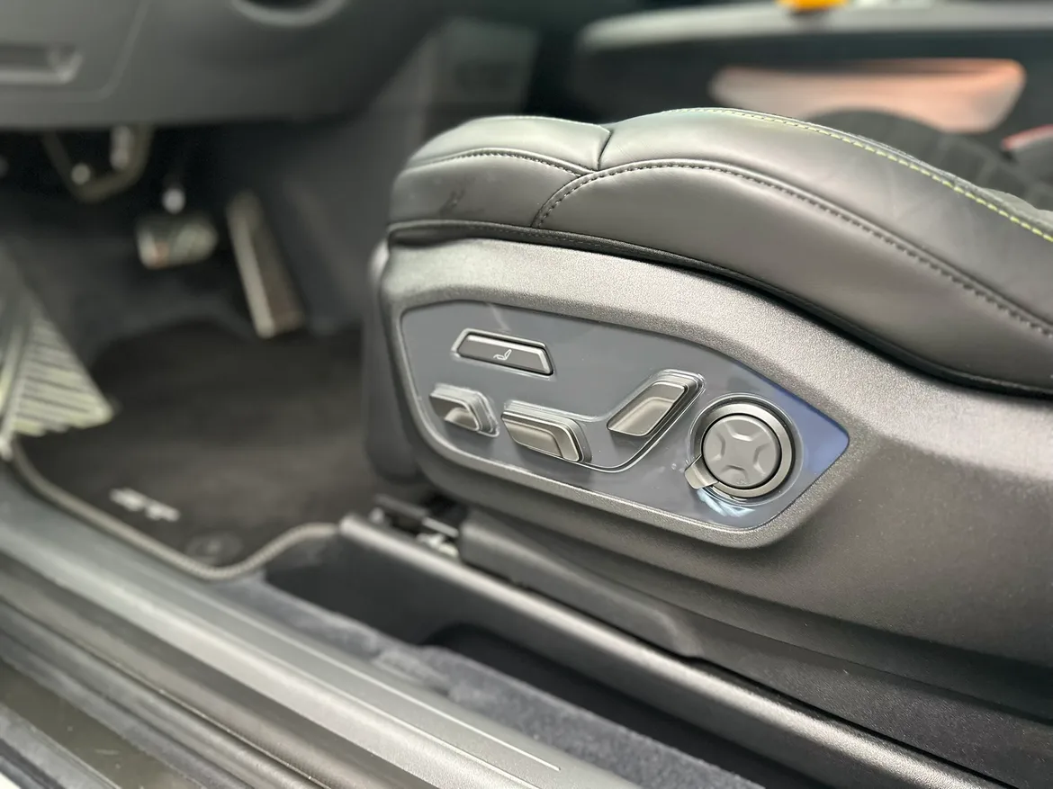 picture of a car