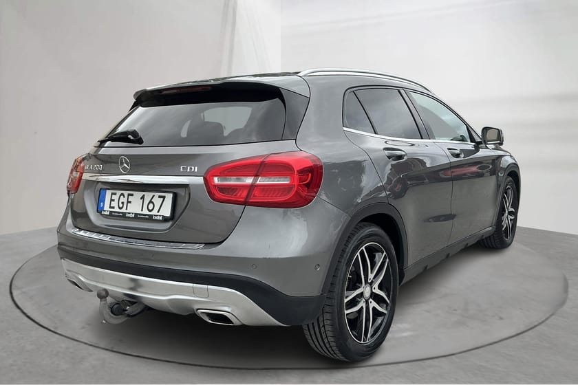 Bild 3 av Mercedes-Benz GLA 200 CDI (136hk) Business Plus Läder