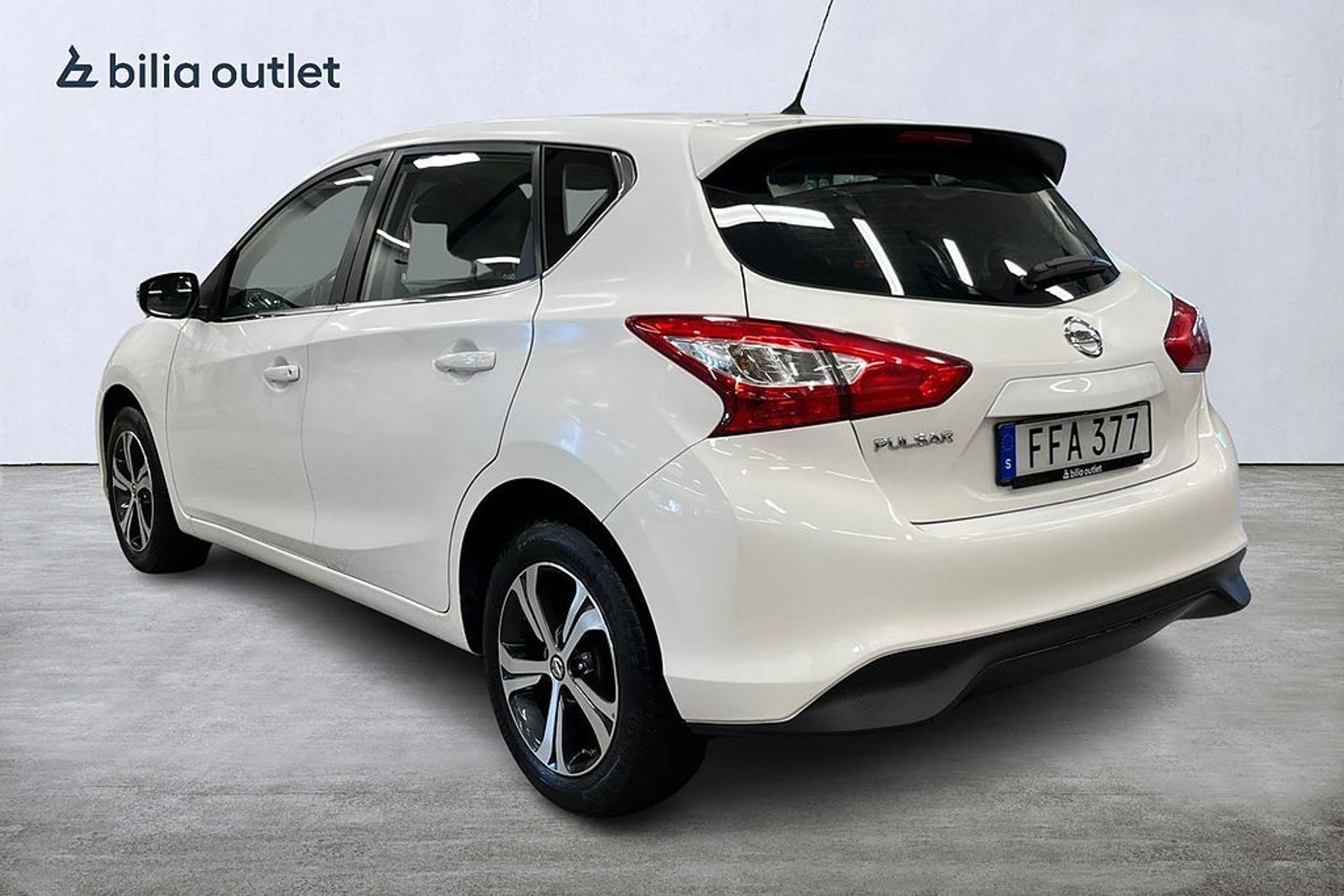 Nissan Pulsar 1.2 DIG-T 2016, photo 3/10