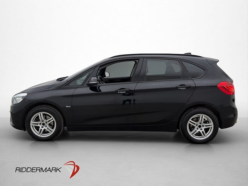 Bild 4 av BMW 218d Active Tourer 218 150hk Sport line B-Kamera Navi Hifi