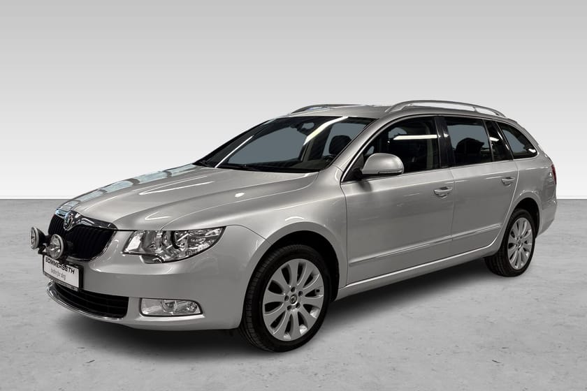 Bilde 5 av Škoda Superb Stasjonsvogn 4x4, Skinn, Navi, Ekstralys, MYE UTSTYR