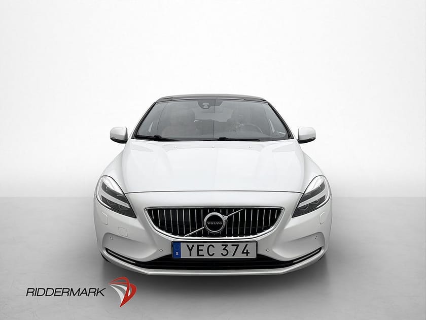 Bild 2 av Volvo V40 D3 150hk Summum Panorama Kamera Navi Skinnklädsel