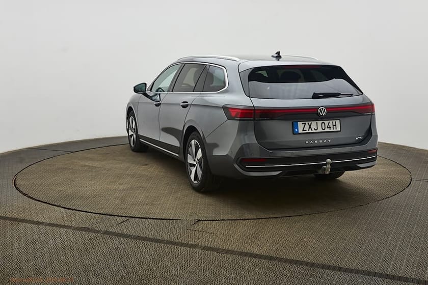 Bild 4 av Volkswagen Passat Sportscombi Mildhybrid 1.5eTSI 150hk|Drag|Värmare|