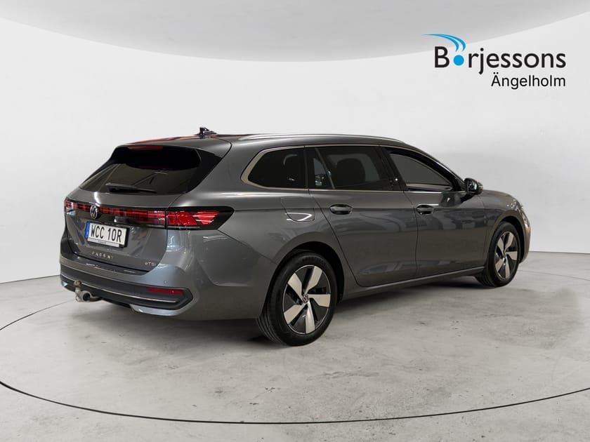 Bild 3 av Volkswagen Passat Sportscombi 1.5 eTSI 150 HK DSG Drag Värm