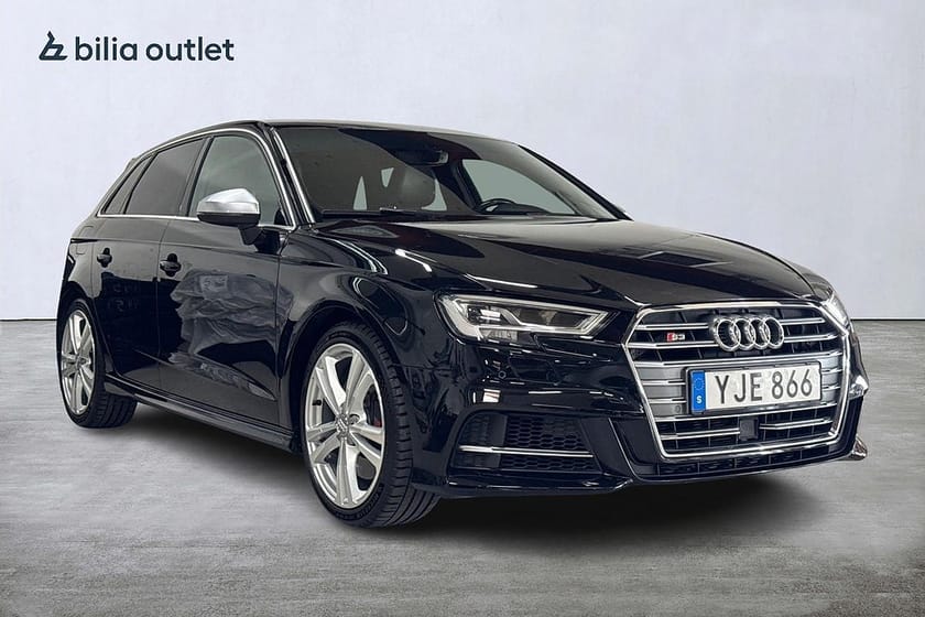 Bild 4 av Audi S3 Sportback 2.0 TFSI quattro S Tronic 310hk Cockpit B&O