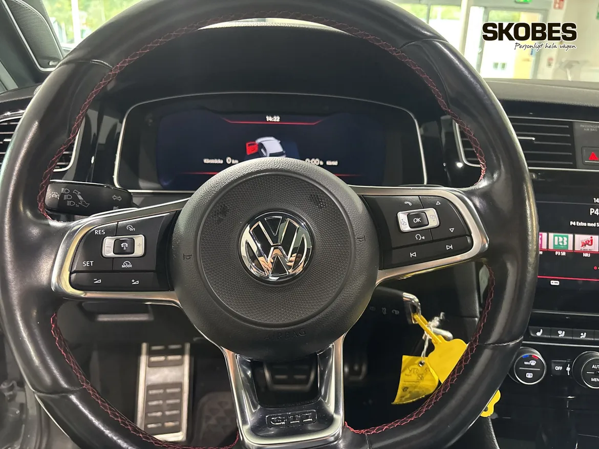 Volkswagen Golf  GTI Performance