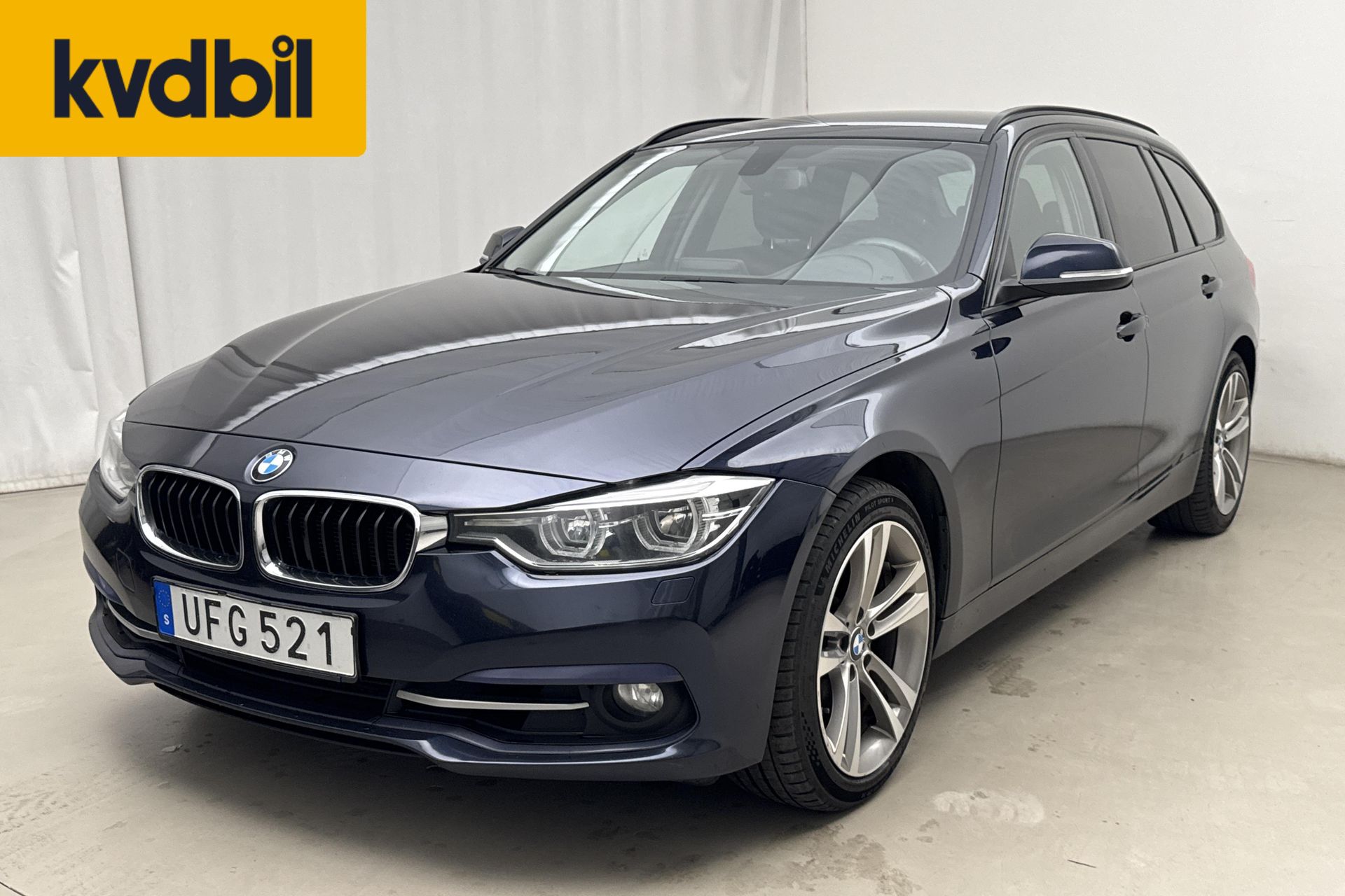 BMW 330