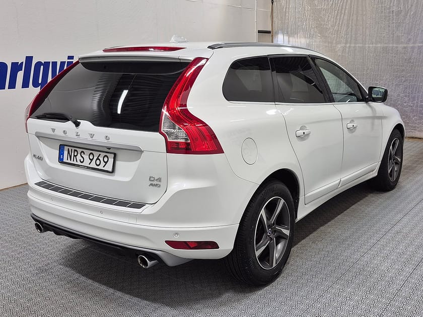 Bild 4 av Volvo XC60 AWD D4 R-Design 181HK 4x4 Läder Panorama