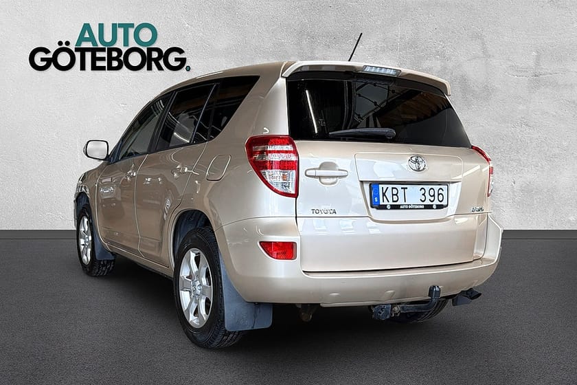 Bild 4 av Toyota RAV4 2.0 VVT-i 4x4 2-Ägare Dragkrok Fullservad Välvårdad