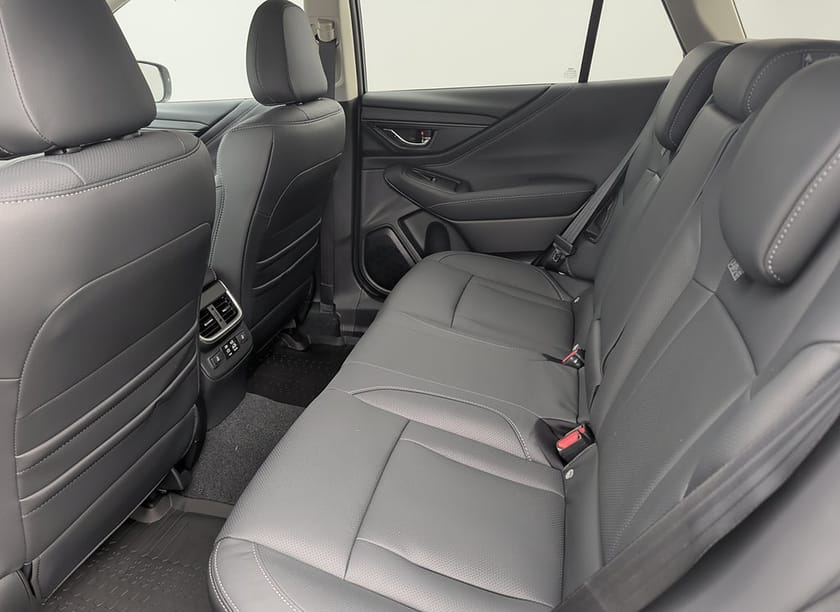 Bild 5 av Subaru Outback Limited 4WD *Hugobil Edition 75år*