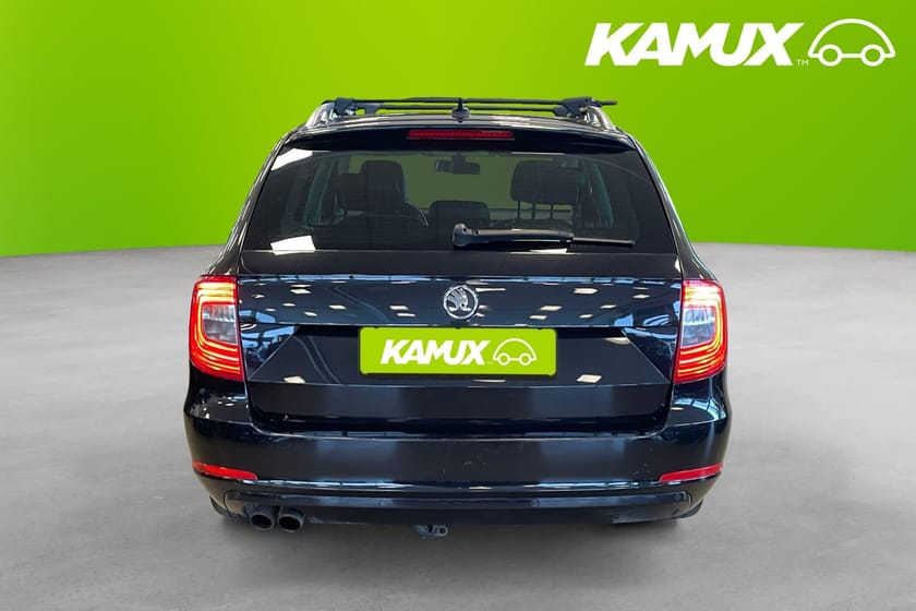 Bild 5 av Škoda Superb Kombi 2.0 TDI 4x4 Elegance Tre-kronor Värmare Drag