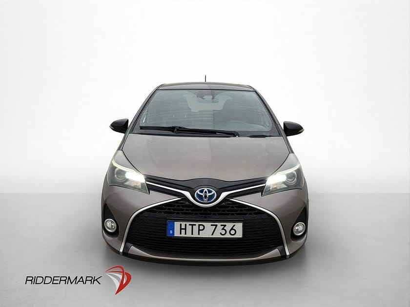 Bild 2 av Toyota Yaris Hybrid e-CVT 101hk Kamera Navi 0.36 l/mil