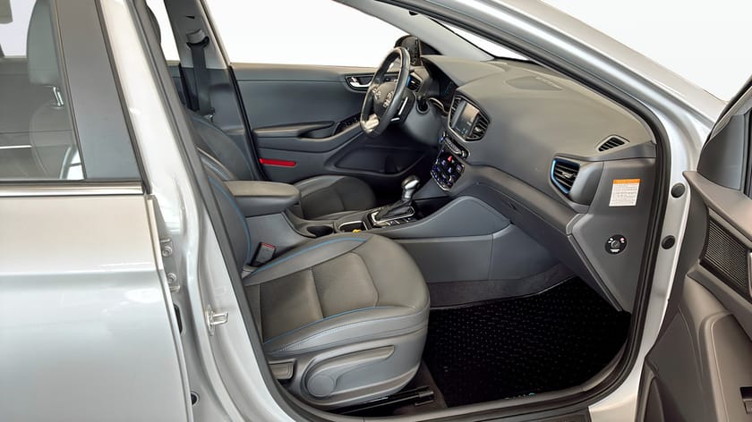 Bild 3 av Hyundai Ioniq Plug-in 1.6 Premium Plus Eco