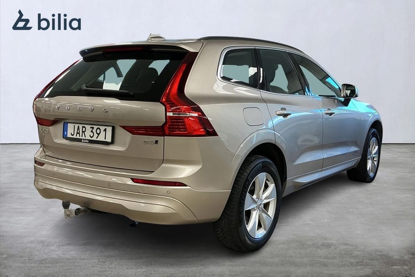 Bild 5 av Volvo XC60 B5 AWD Bensin Core Drag Klimatpaket