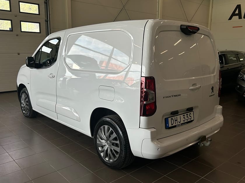 Bild 4 av Peugeot Partner L1 PRO+ 1.5 BlueHDi 100 MOMS Kamera/Drag/Värmare