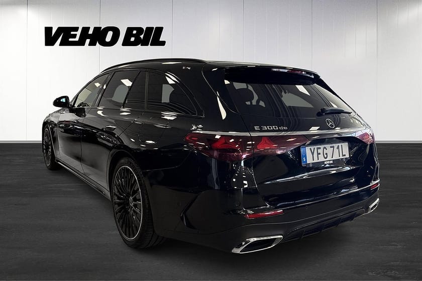Bild 4 av Mercedes-Benz E 300 de 4MATIC T AMG Line Premium | MBUX Superscreen  |  Burmester 4D