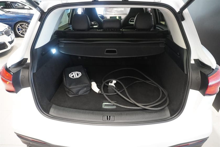 Bild 5 av MG EHS PHEV Edu Ii, 258hk, 2022 Adaptiv Farthållare Backkamera