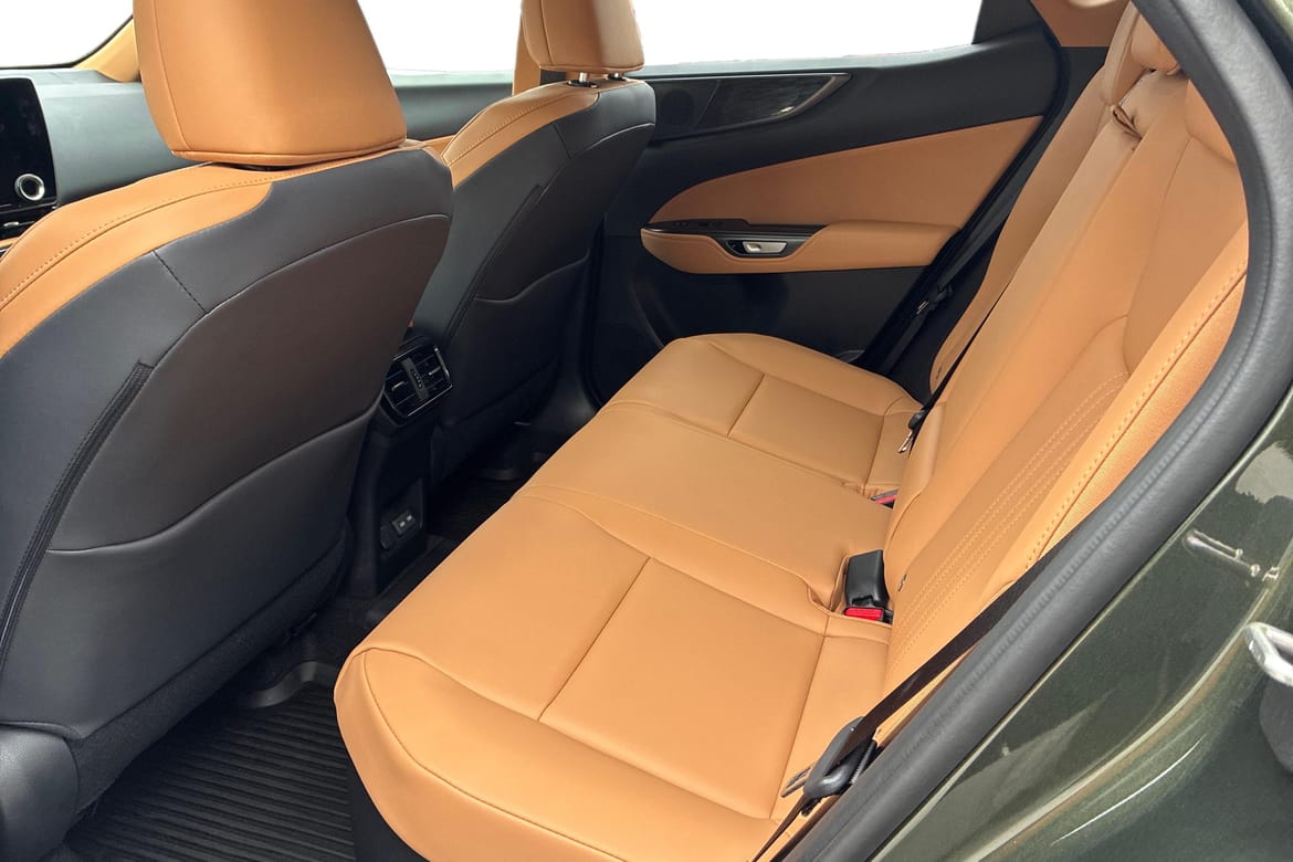 Lexus NX 450h+ E-CVT, 309hp, 2026