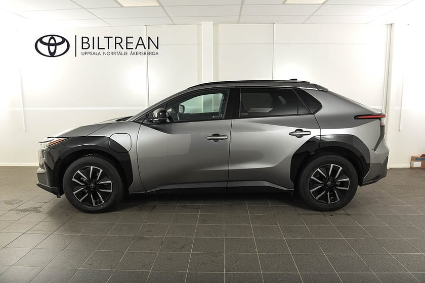 Bild 2 av Toyota bZ4X 73.1 kWh Active Tech "Nya Modellen"