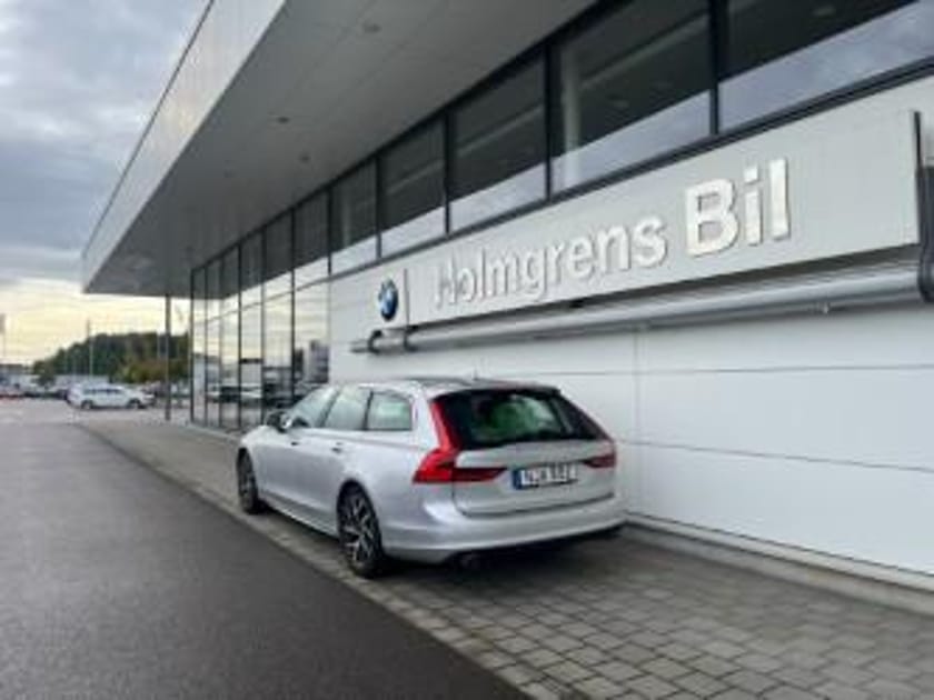 Bild 3 av Volvo V90 Momentum Advanced Drag 360kamera Servad