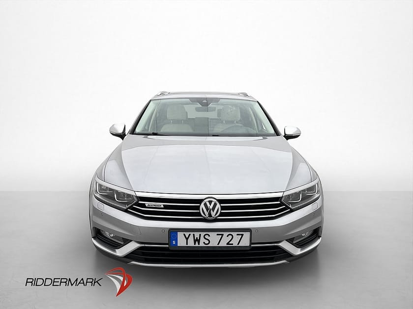 Bild 2 av Volkswagen Passat Alltrack 190hk 4M Pano Drag Cockpit Kamera