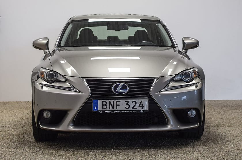 Bild 4 av Lexus IS 300h Executive Nyservad Svensksåld