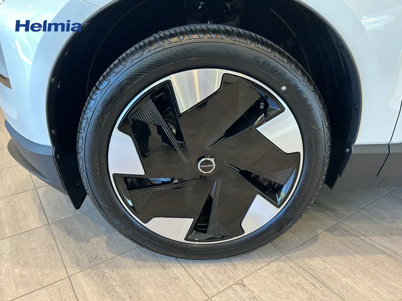 Bild 9 av 12 – Volvo EX30 P5 Long Range RWD Plus