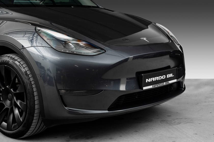 Bilde 2 av Tesla Model Y Long Range AWD AWD/Krok/Premium/Autopilot/Varmepumpe/20''