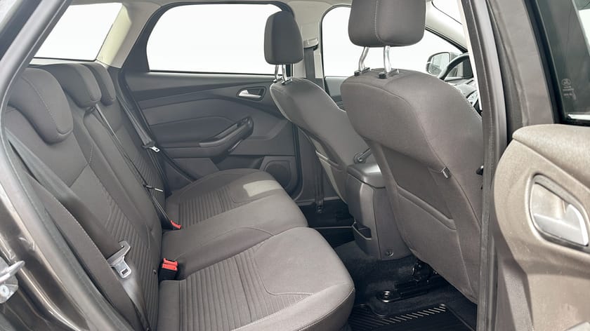 Bild 5 av Ford Focus Kombi 1.0 125hk Titanium Kamrem bytt
