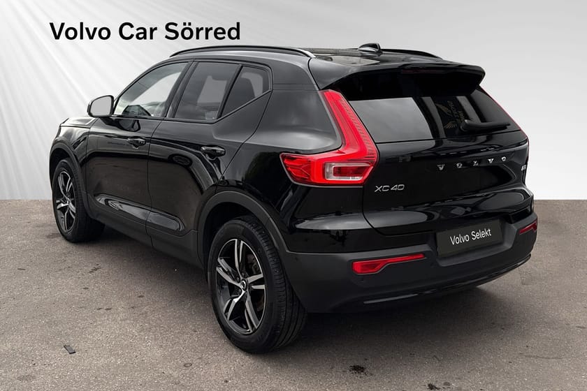 Bild 4 av Volvo XC40 B3 FWD Bensin Plus Dark, 360 Kamera