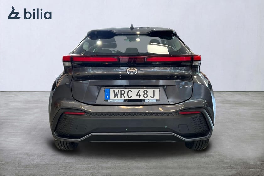 Bild 5 av Toyota C-HR PHEV 2,0 Laddhybrid Active Värmare Moms