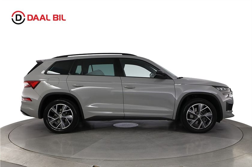 Bild 5 av Škoda Kodiaq 2.0 TSI 4x4 190HK SPORTLINE 7-SITS DRAG P-VÄRM B-KAM