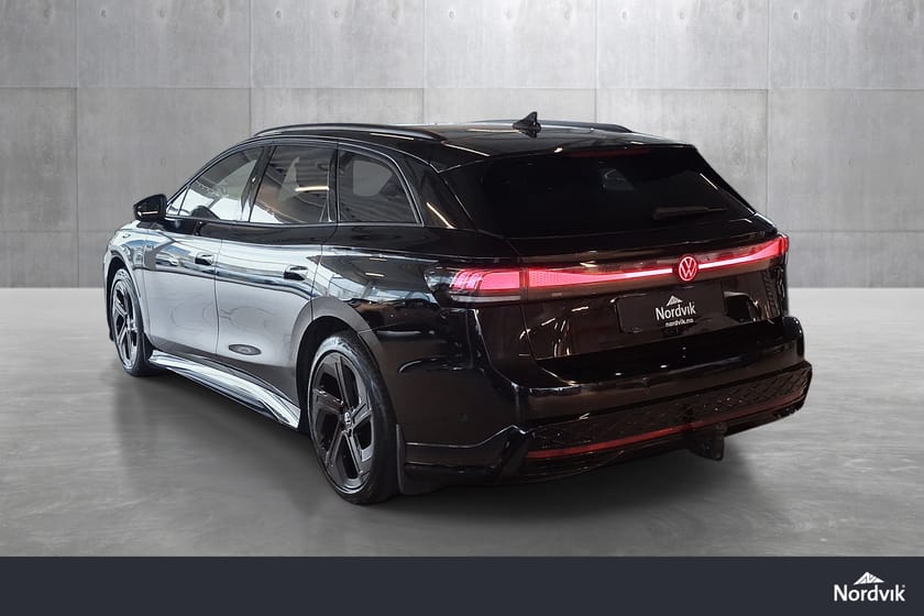 Bilde 3 av Volkswagen ID.7 GTX Tourer 