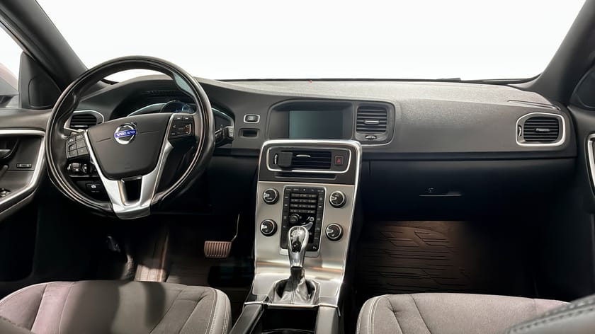 Bild 4 av Volvo V60 D4 Momentum Business Edition / Drag /Pano