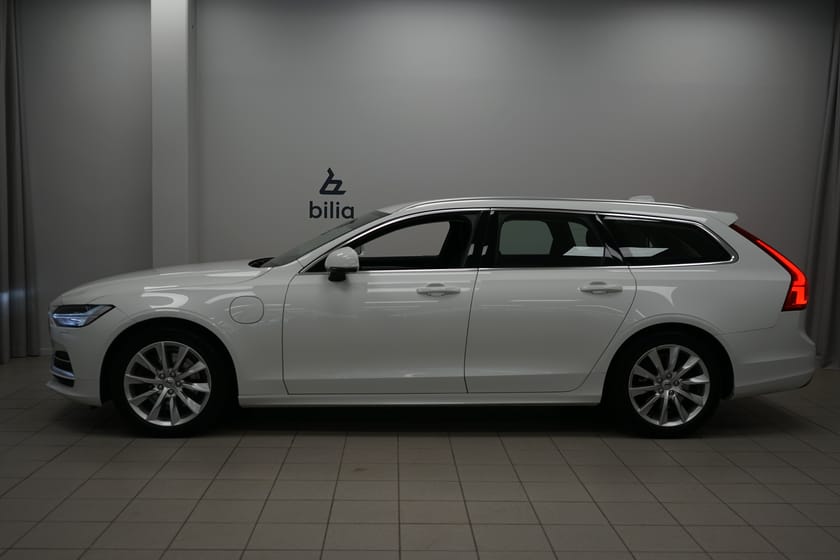 Bild 2 av Volvo V90 T8 TE Momentum Edition | Smartphone Integration | Drag |