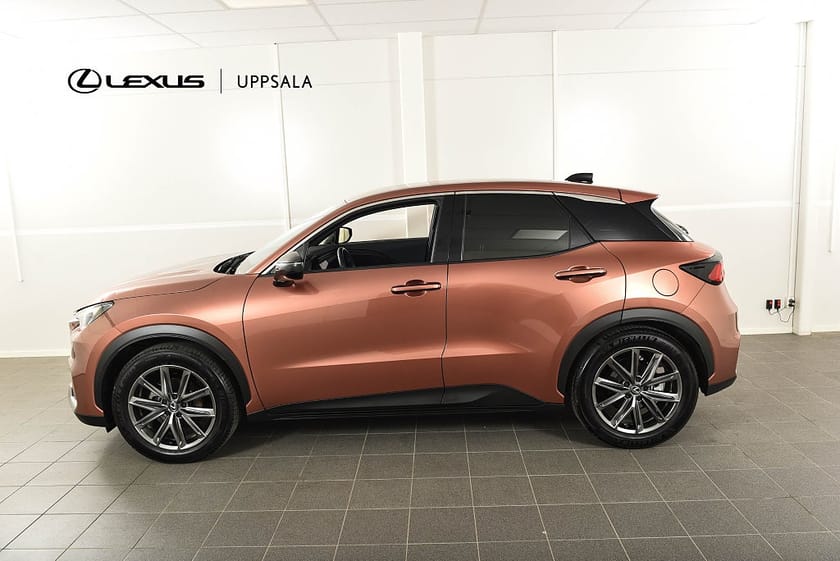 Bild 2 av Lexus LBX Relax Premiumpaket AWD Drag Vhjul