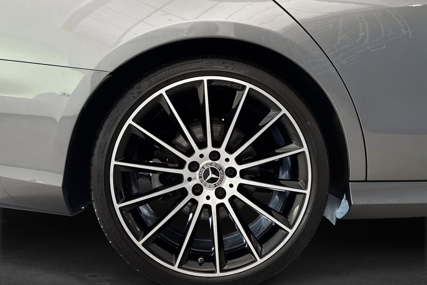 Bild 5 av Mercedes-Benz E 300 T d KOMBI