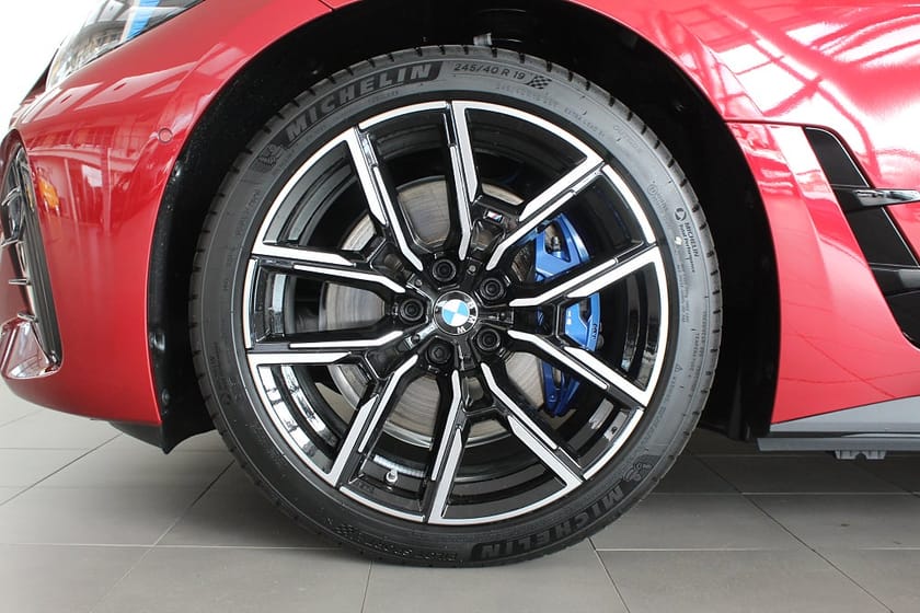 Bild 4 av BMW i4 M50 xDrive Gran Coupé H/K Drag Comfort Access Rattvärme