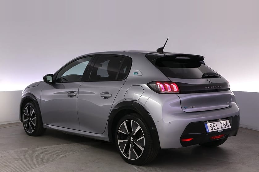 Bild 4 av Peugeot e-208 GT Pack Panorama Adaptiv Farthållare Värmare