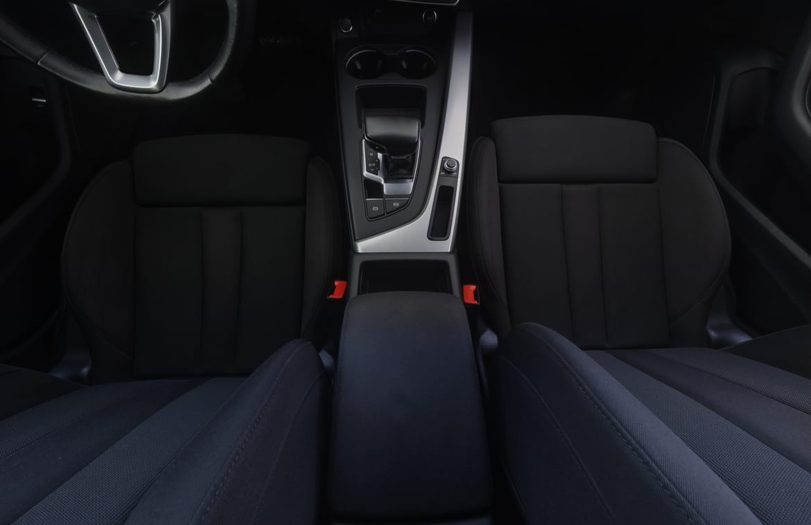 Audi A4 2022 - miniatyr 9