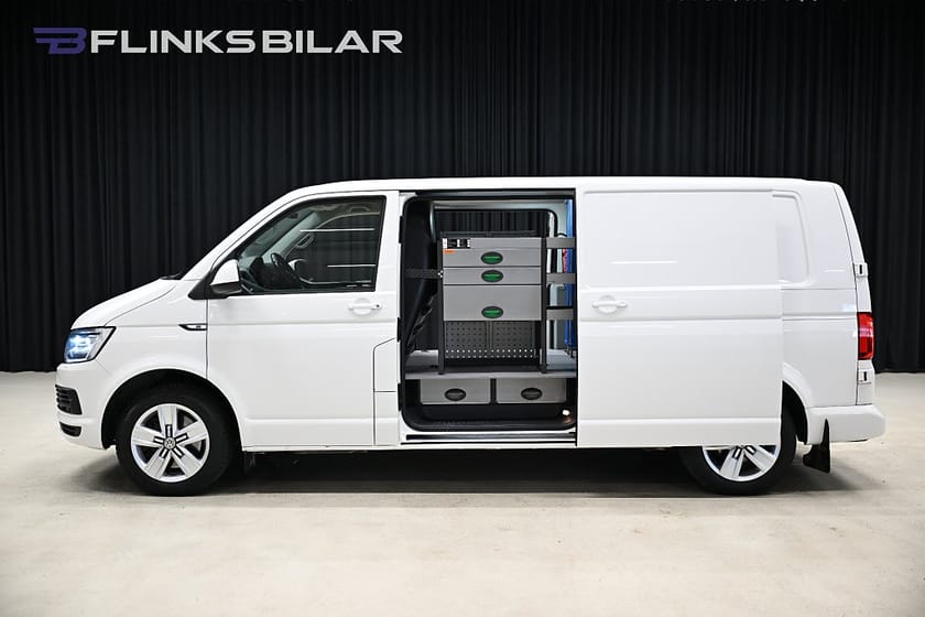 Bild 4 av Volkswagen Transporter 4M DSG 204HK L2|Nedlackad|LED|VInredd|EnÄgare|SeUtr!!