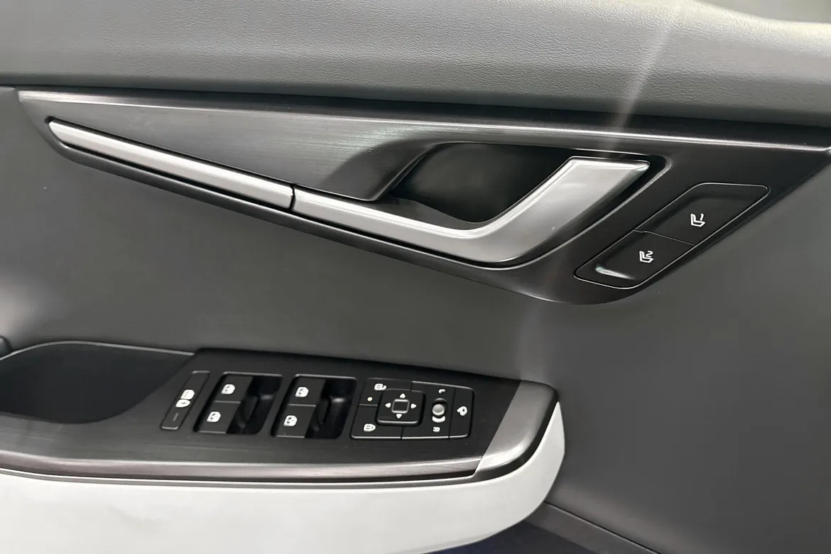 picture of a car
