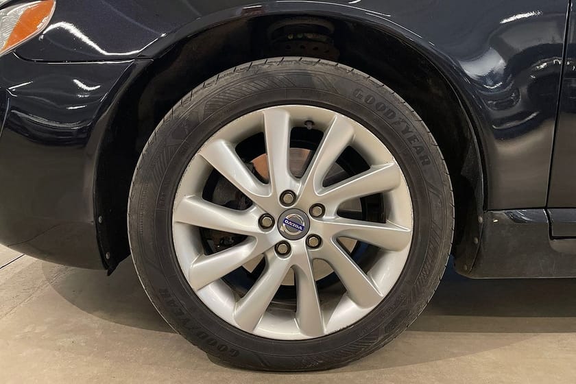 Bild 5 av Volvo V70 D4 Summum BE 1-ägare / Keyless / Skinn / Dragkrok