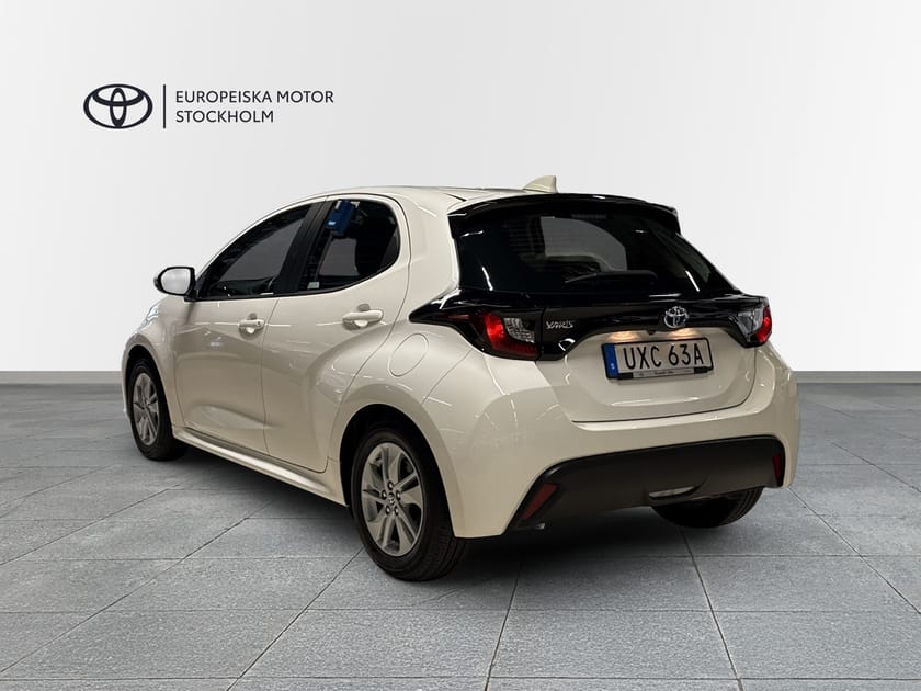 Bild 3 av Toyota Yaris Hybrid 1,5 5D ACTIVE KOMFORT /V-Hjul/1460mil