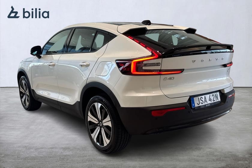 Bild 2 av Volvo C40 Recharge Plus Dragkrok Panoramaglastak